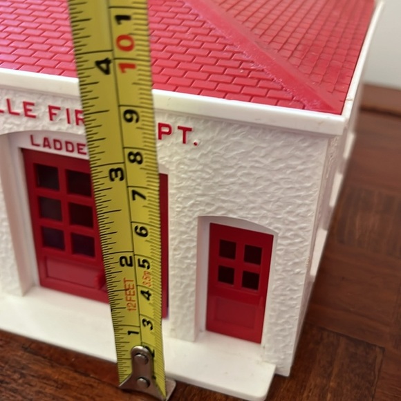 Plasticville Fire House Kit. Vintage. Scaled for miniature railroads. - Picture 8 of 9